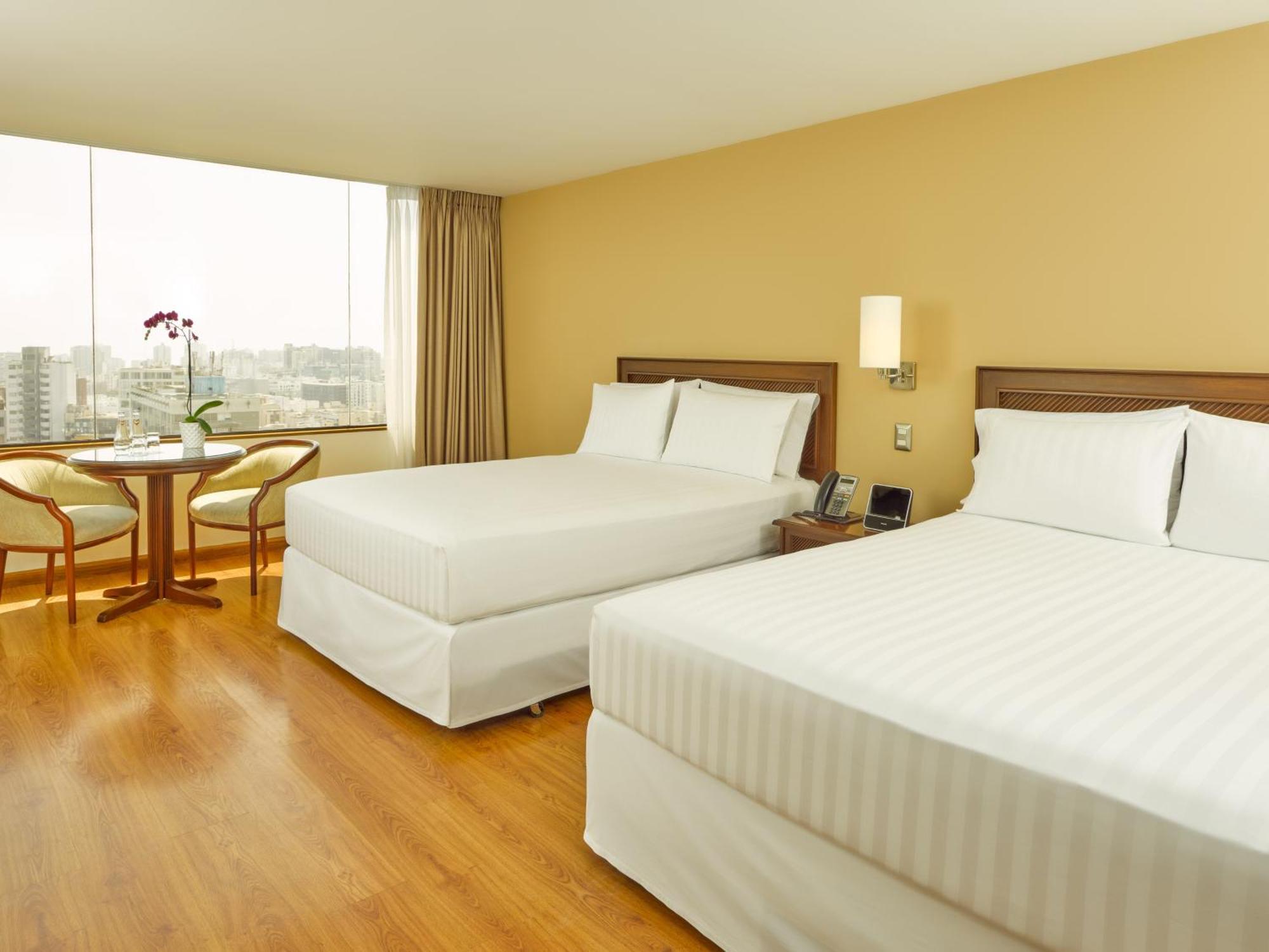 Quarto Superior com 2 Camas de Solteiro