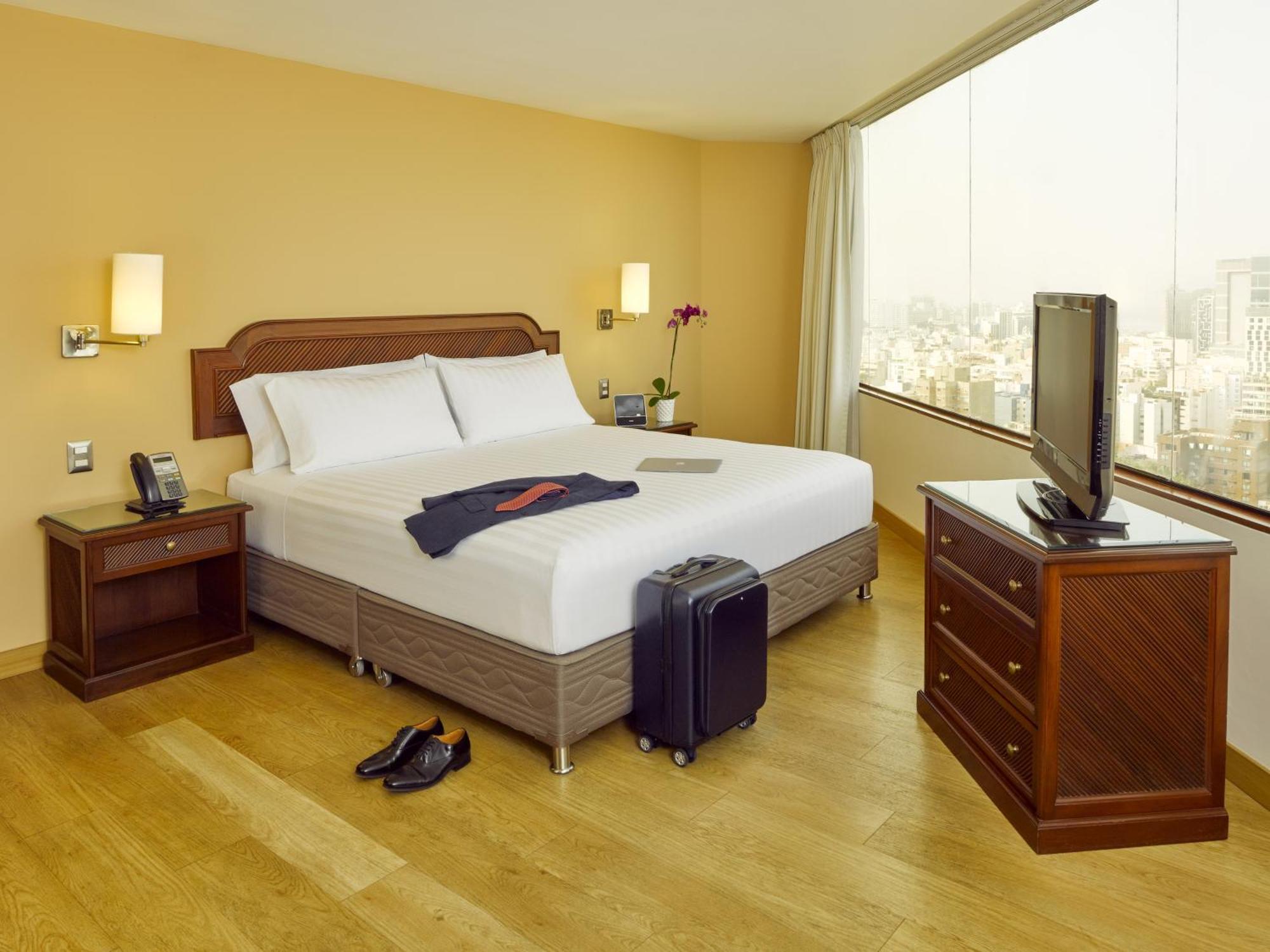 Quarto Superior com Cama King-size