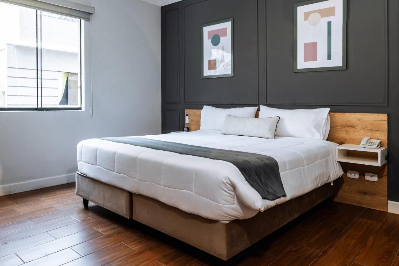 Quarto com Cama King-size