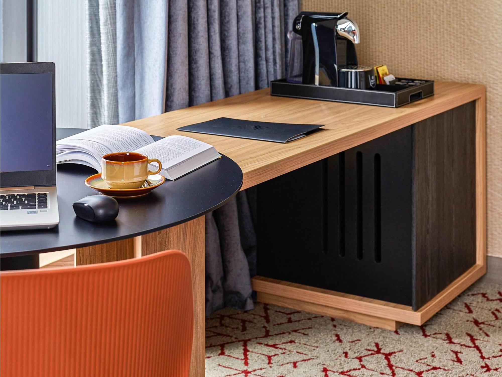 Junior Suite mit Kingsize-Bett und Zugang zur Executive Lounge