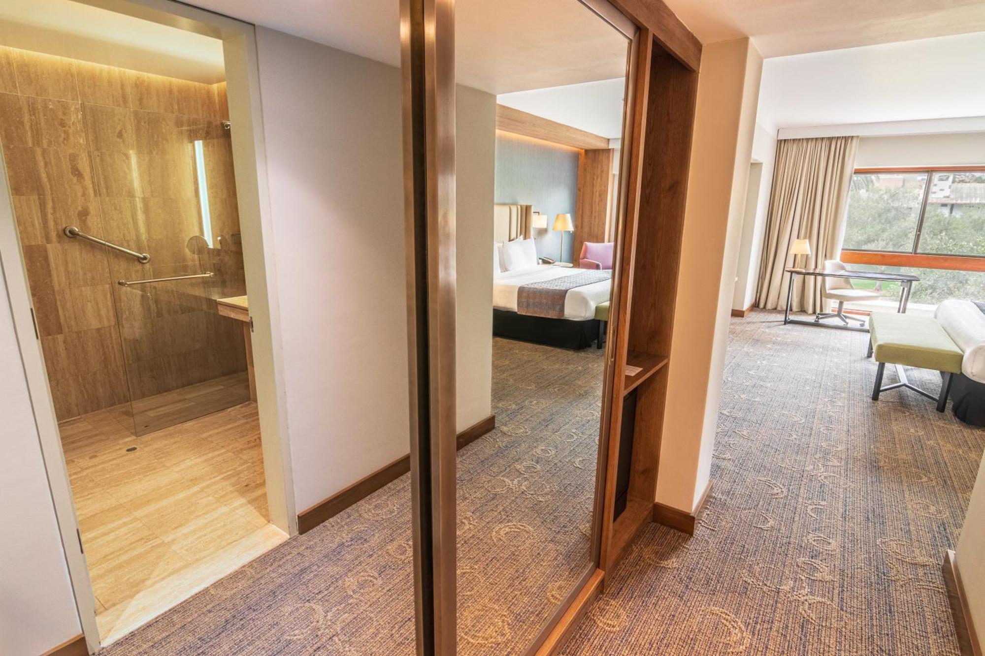 Executive King Room