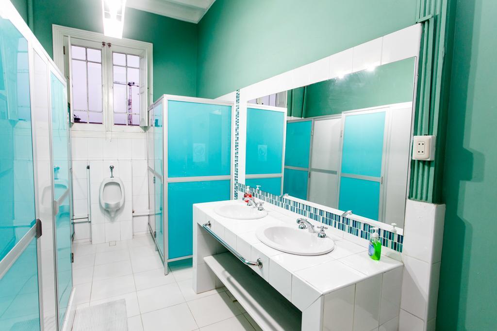 Chambre Familiale avec Salle de Bains Commune