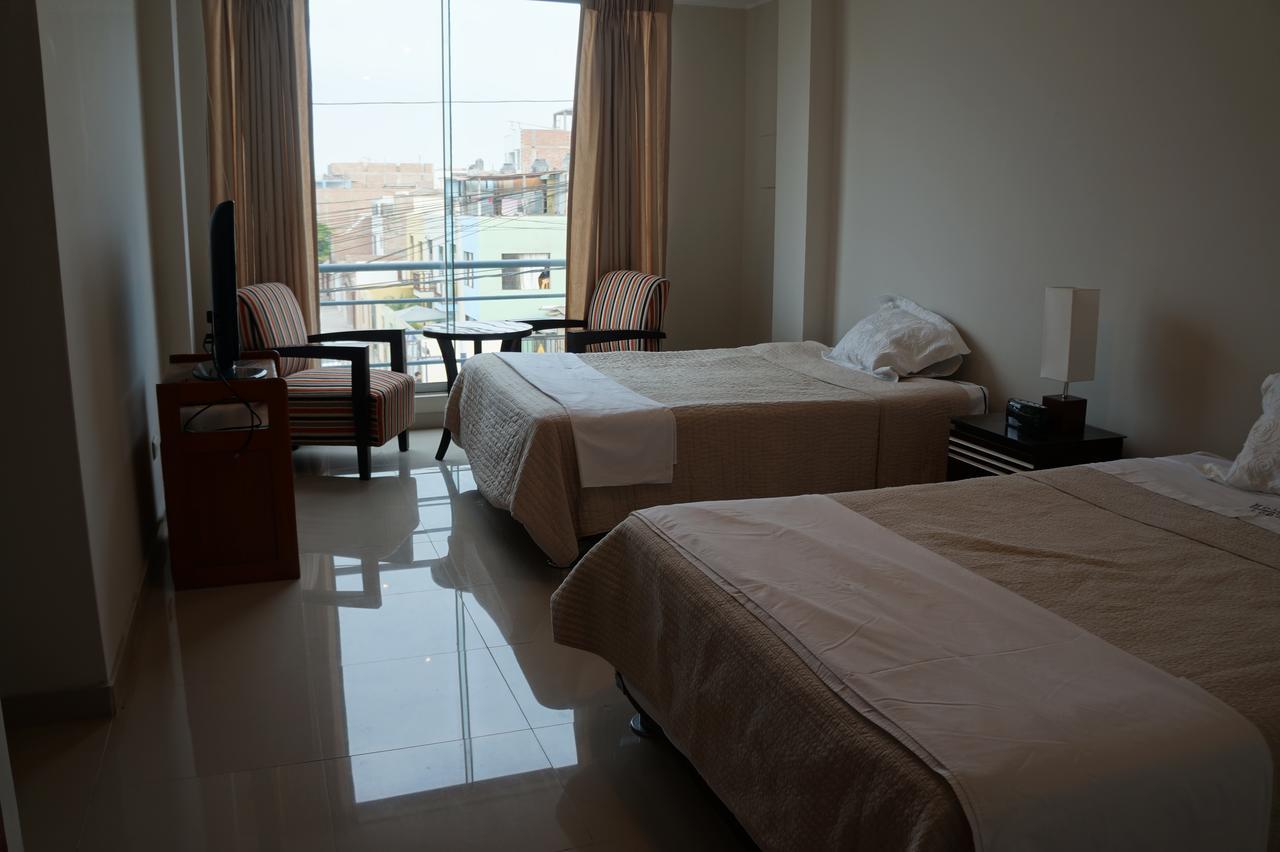 Driepersoonskamer met Eigen Badkamer