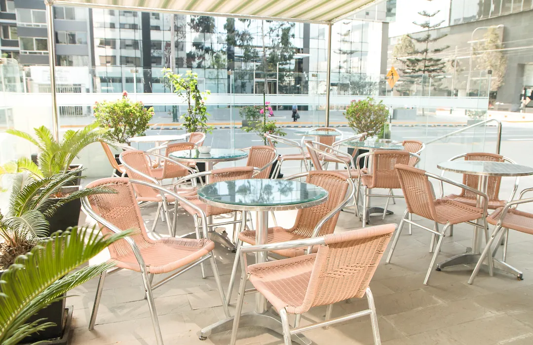 Garden Hotel-1