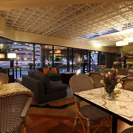 Radisson Hotel Plaza Del Bosque-2